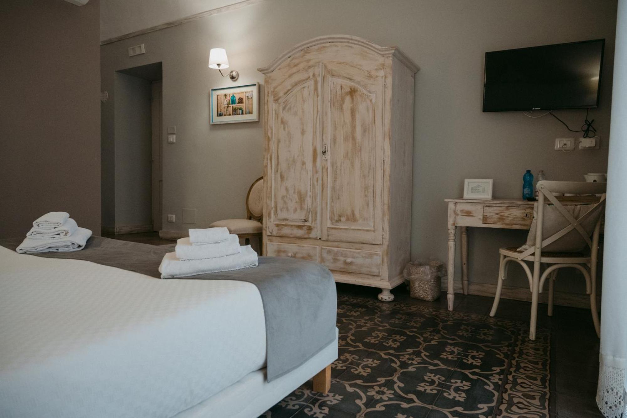 La Casa Di Alma Luxury Rooms カターニア エクステリア 写真